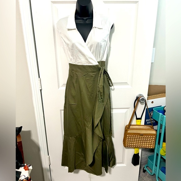 New York & Company Dresses & Skirts - New York & Company green white Wrap Dress Small sleeveless